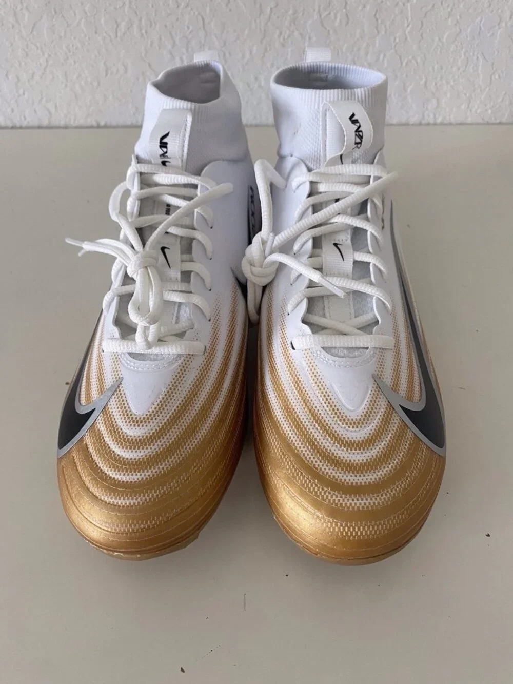Men’s Sz 10  Nike Zoom Air Vapor Pro 1 Football Cleats FB3298-103 White Gold